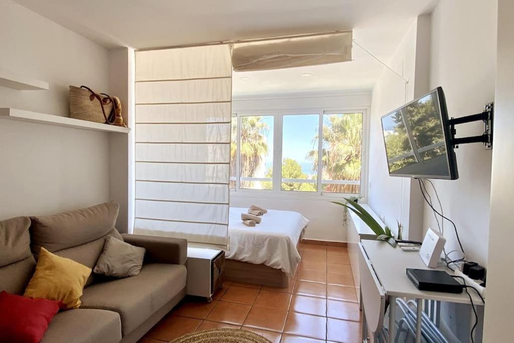 La Ventana De Puerto Marina Apartment เบนัลมาเดนา ภายนอก รูปภาพ