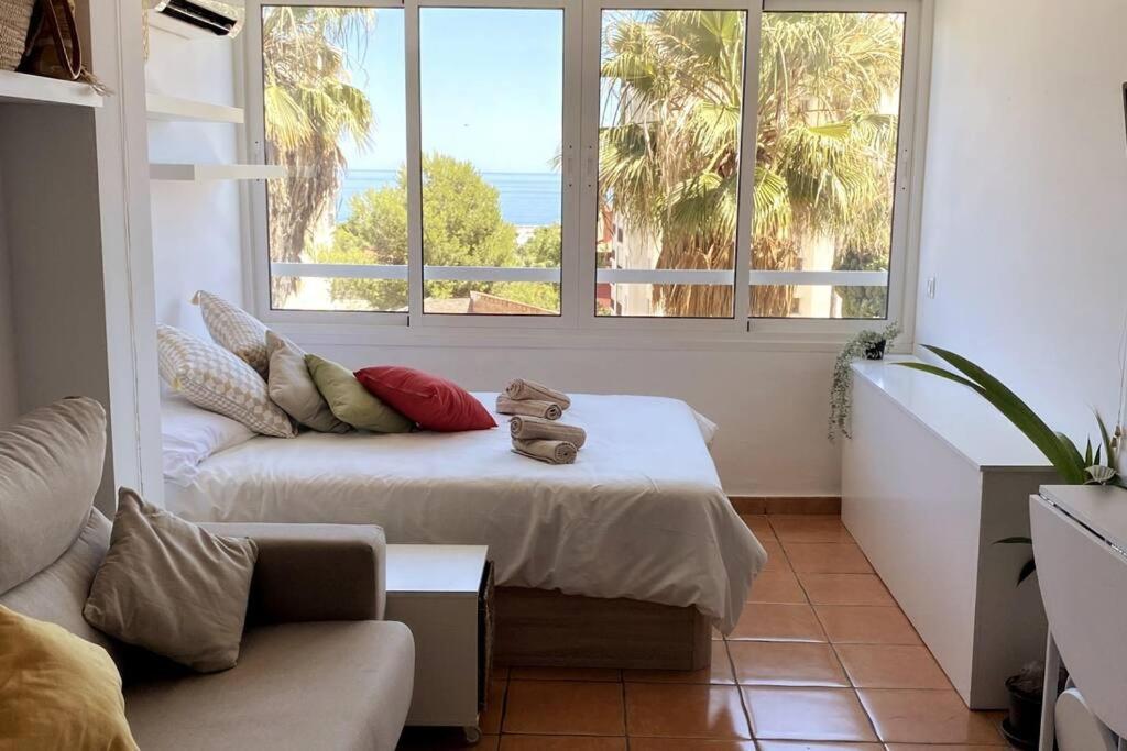 La Ventana De Puerto Marina Apartment เบนัลมาเดนา ภายนอก รูปภาพ
